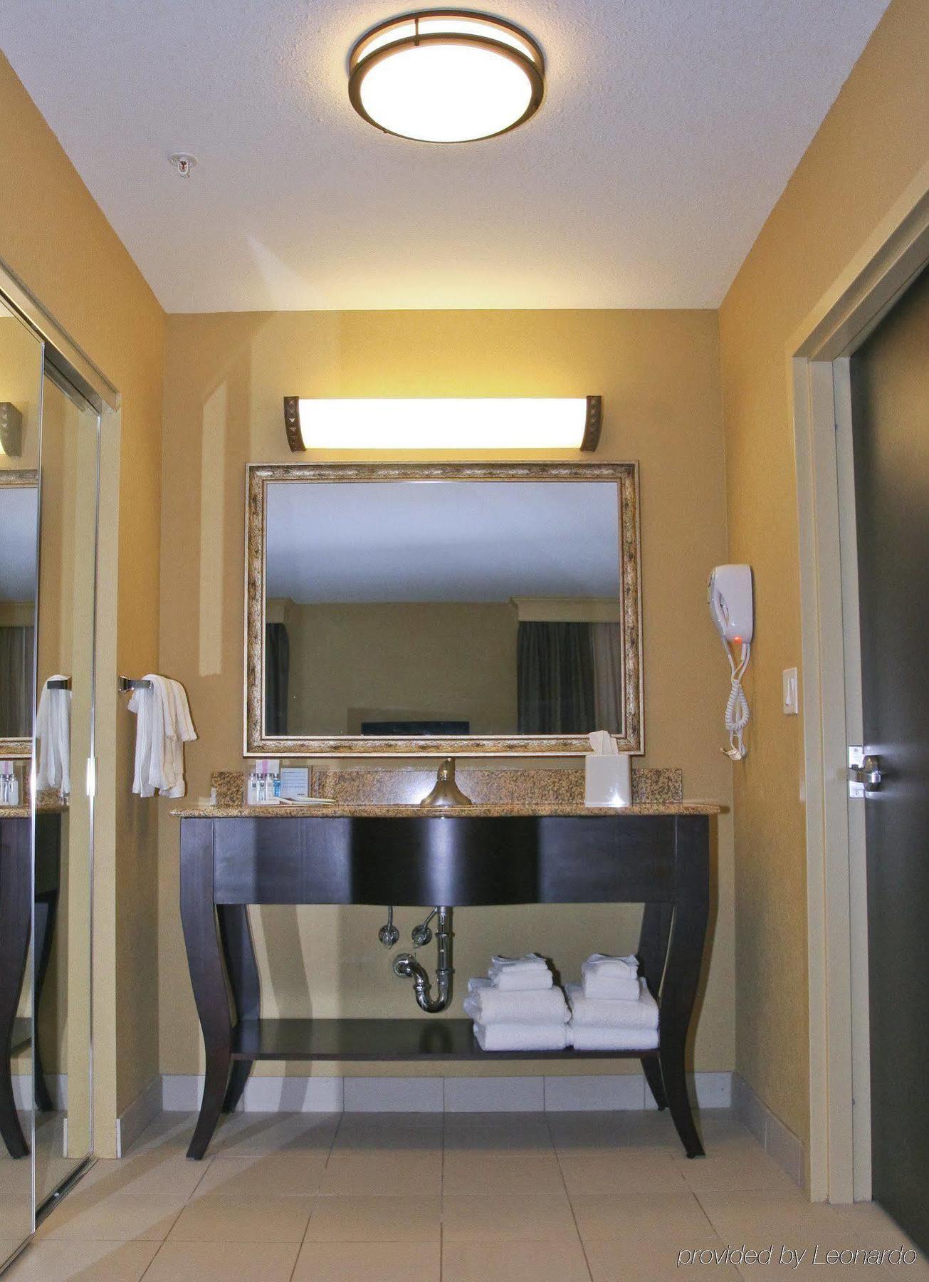 Hampton Inn & Suites Edmonton/West Cameră foto